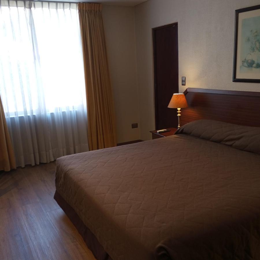 Hotel Alcala Del Rio سانتياغو المظهر الخارجي الصورة