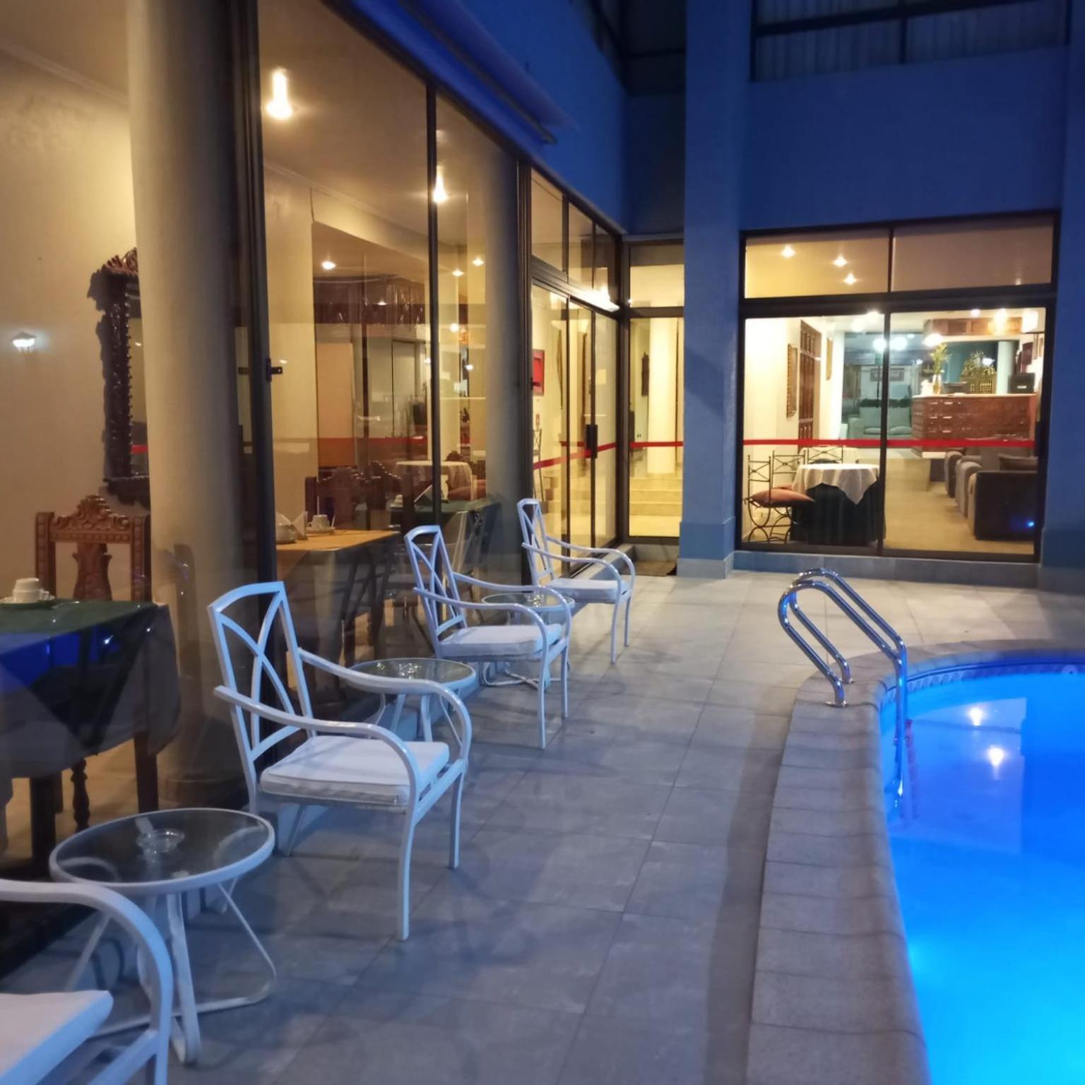 Hotel Alcala Del Rio سانتياغو المظهر الخارجي الصورة