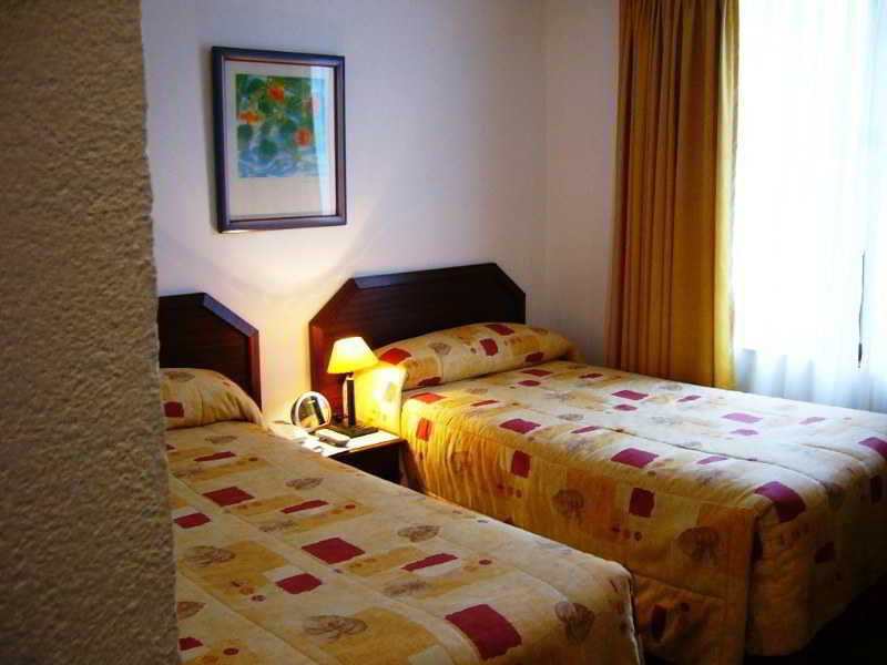 Hotel Alcala Del Rio سانتياغو المظهر الخارجي الصورة
