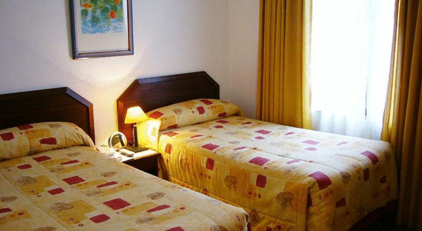 Hotel Alcala Del Rio سانتياغو المظهر الخارجي الصورة